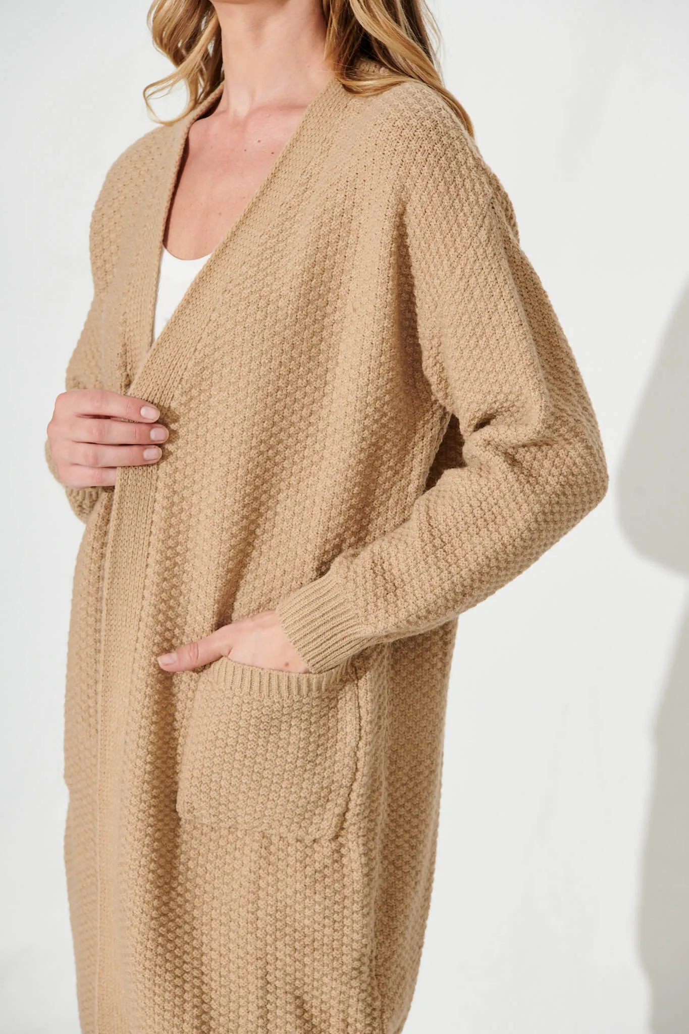 Arvon Knit Cardigan In Camel Wool Blend