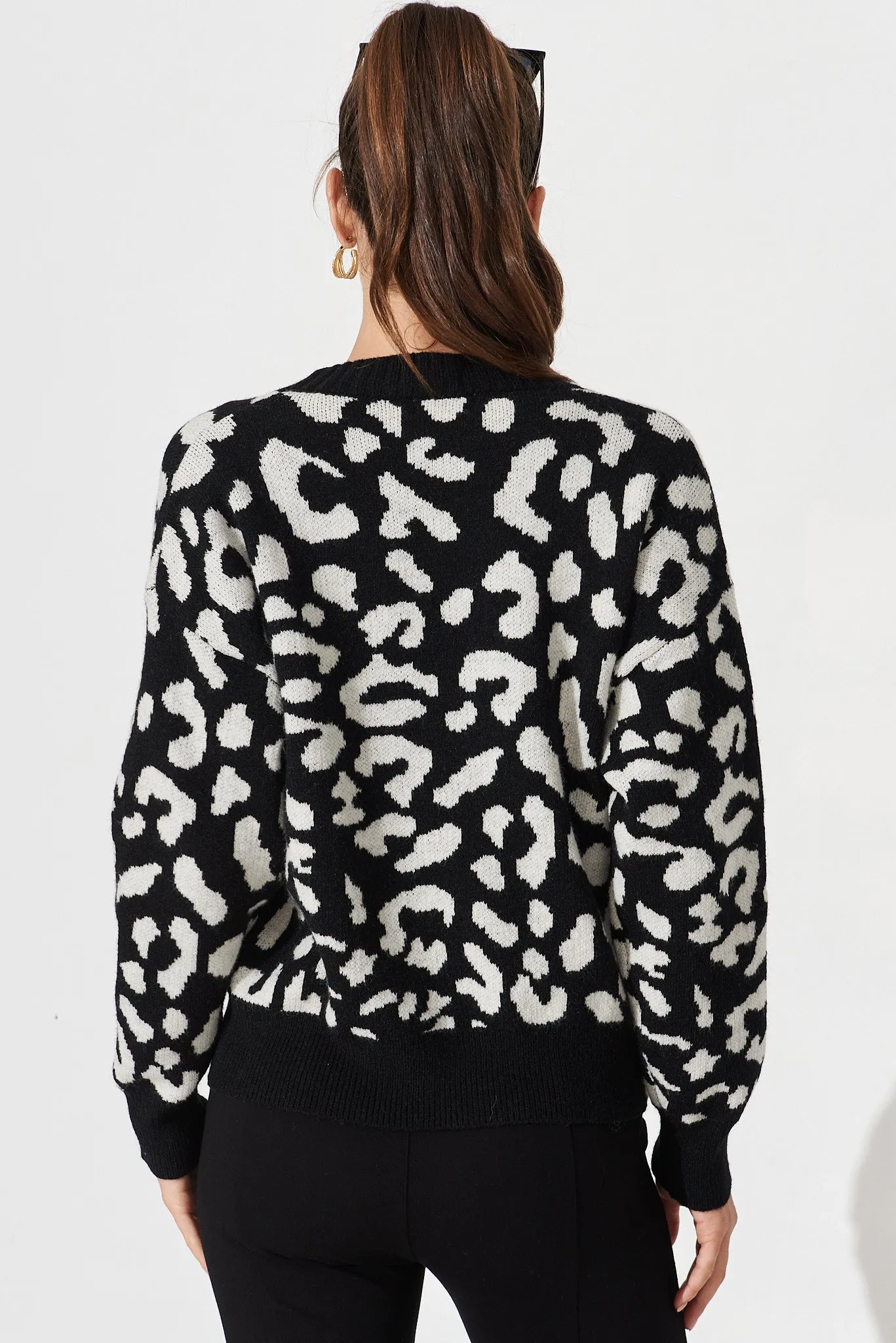 Finsbury Knit Cardigan In Black With White Leopard Wool Blend