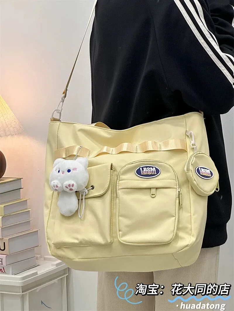 Good-looking Korean style large-capacity junior high school student crossbody bag for girls to go to school and remedial lessons