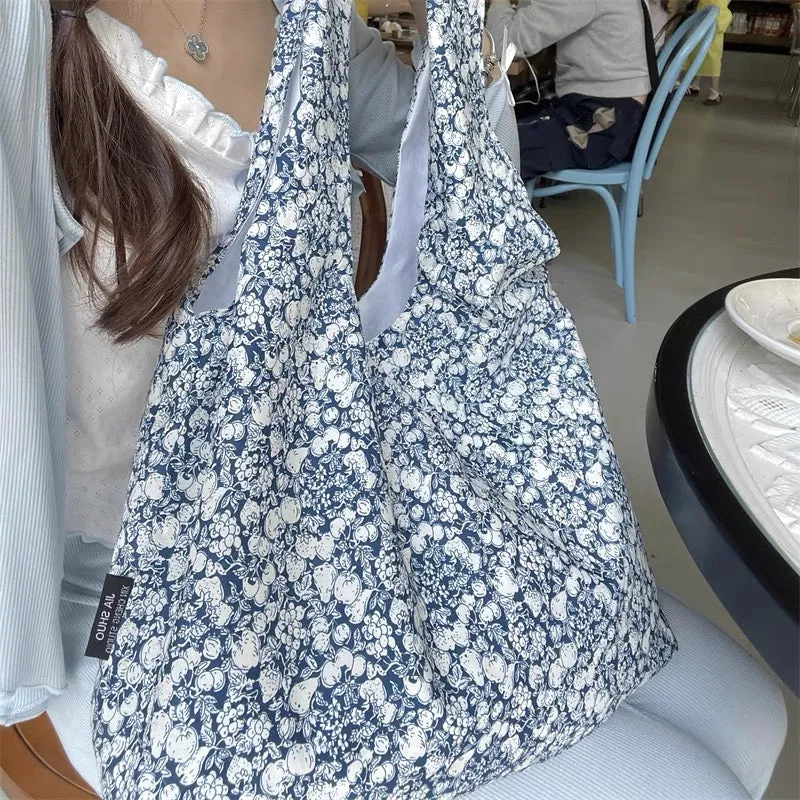 Japanese original design floral canvas bag 2024 summer new French retro shoulder bag college student armpit bag