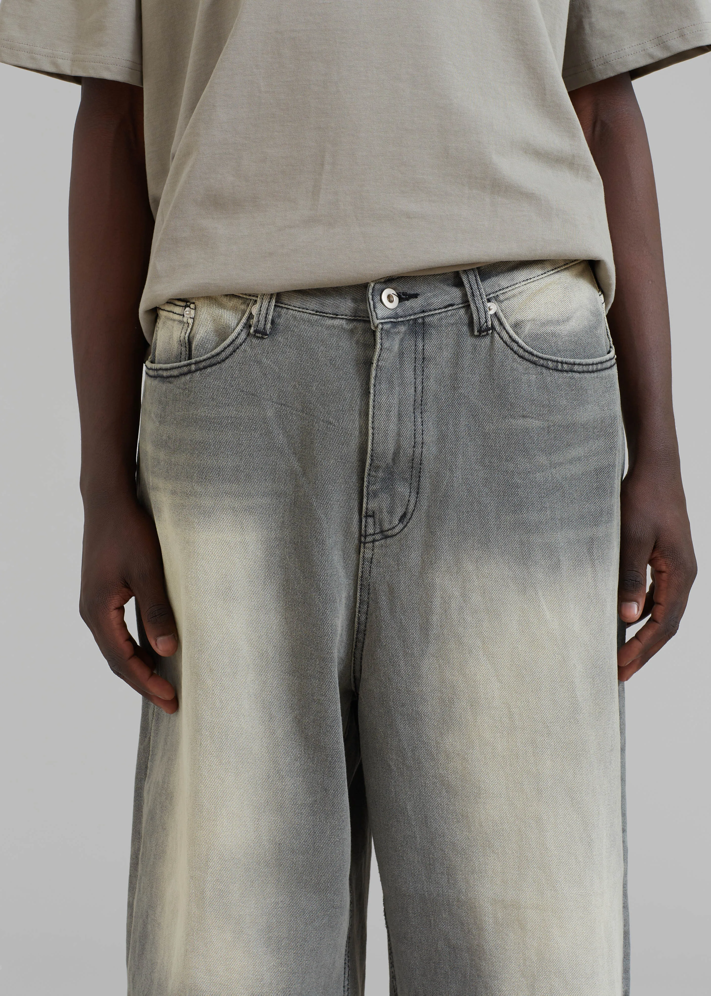 Kane Wide Jeans - Grey Wash