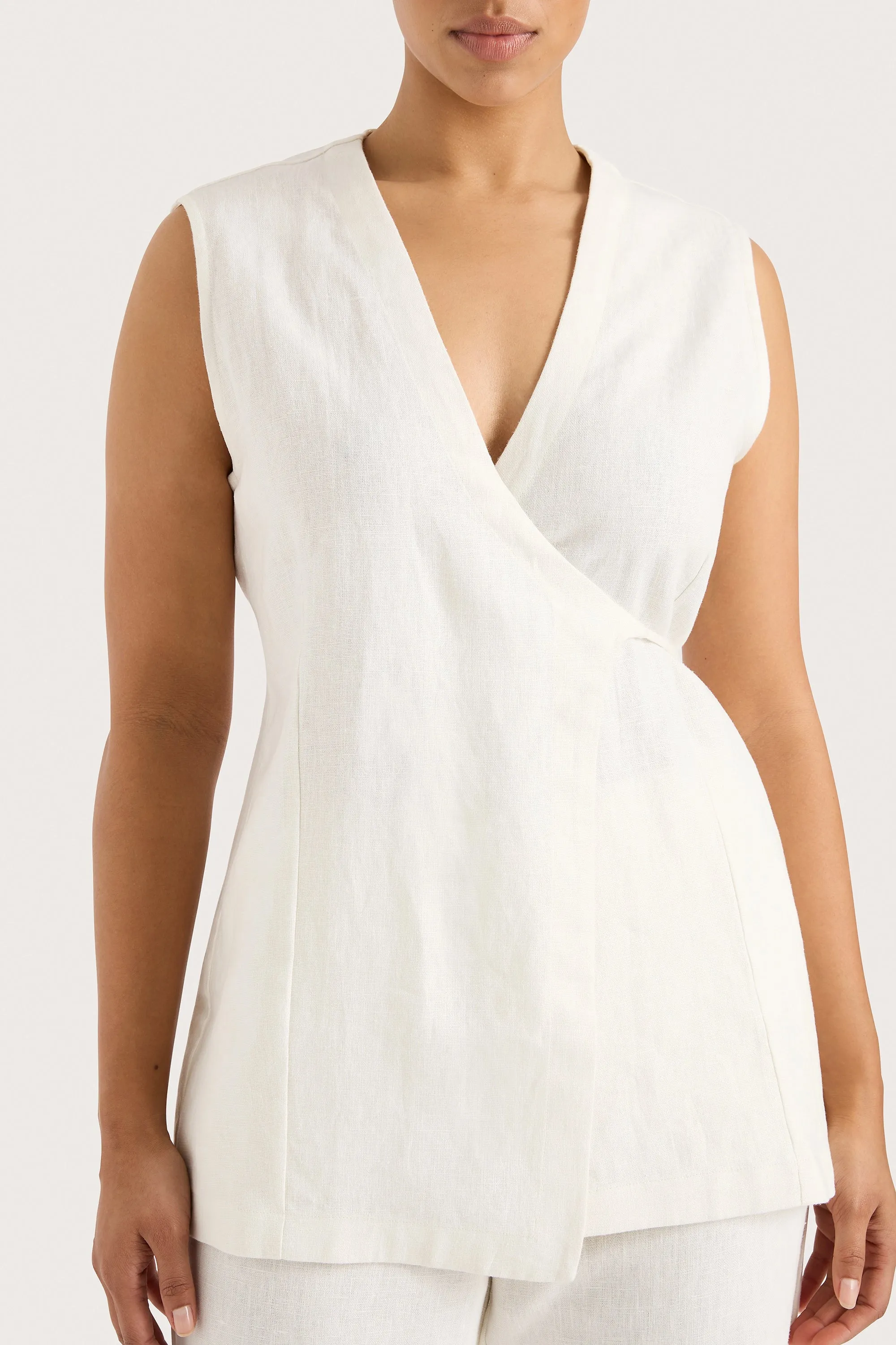 Lulea Wrap Vest White