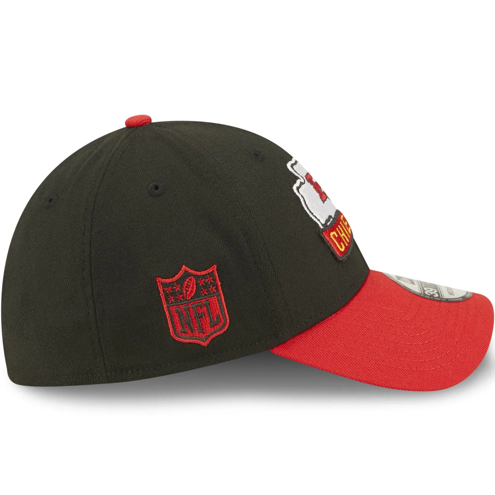 New Era Kansas City Chiefs NFL 2022 Sideline 39THIRTY Baseball Cap - Black