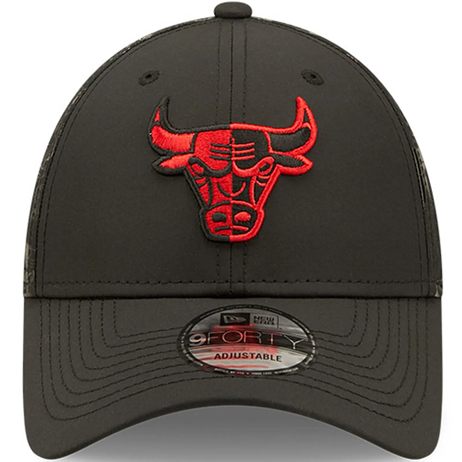 New Era Mens Chicago Bulls 9FORTY NBA Half Monogram Baseball Cap - Black