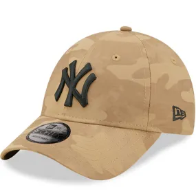 New Era Mens New York Yankees 9FORTY MLB Tonal Camo Baseball Cap - Brown