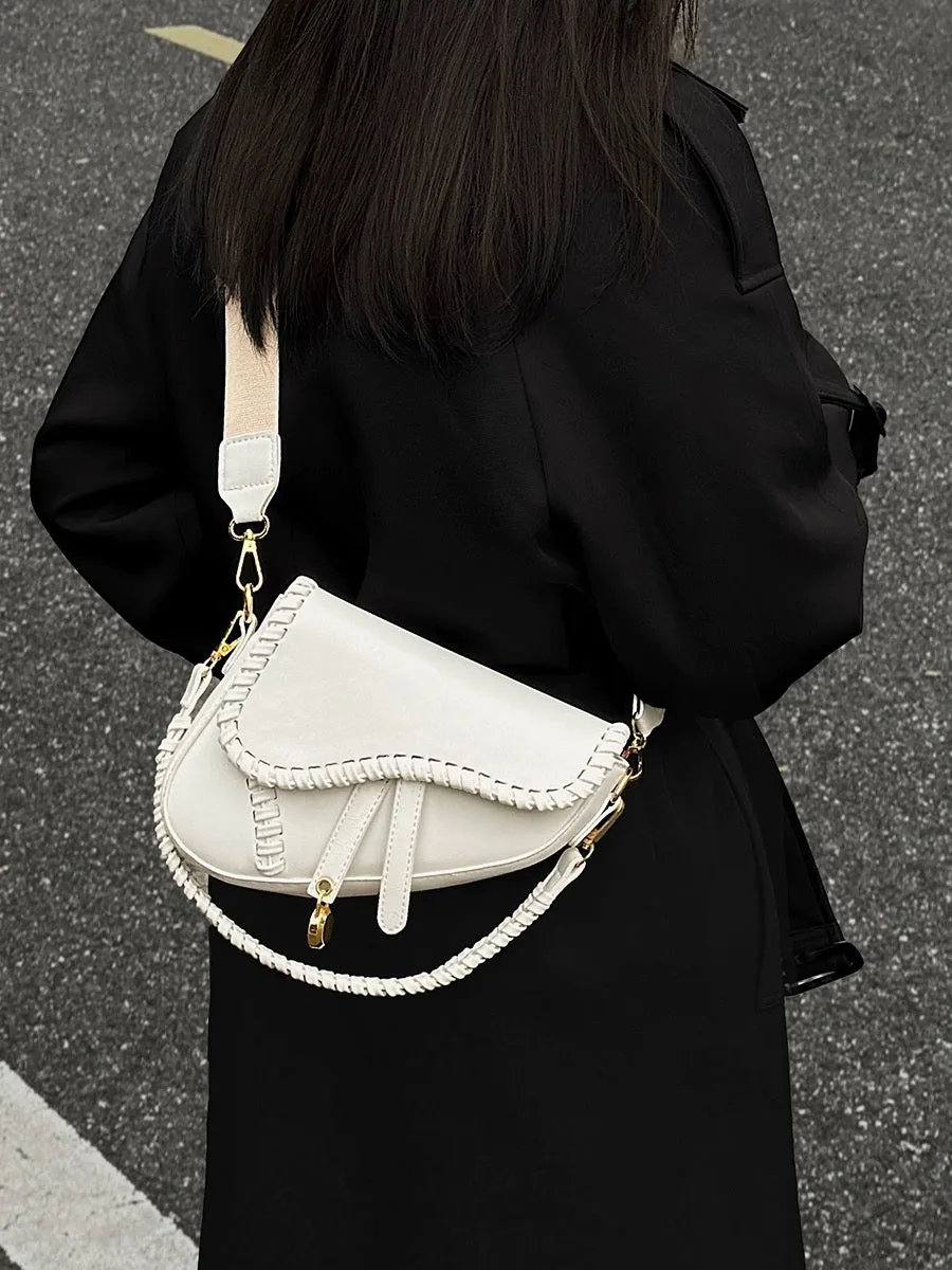 Niche hand-held white bag for women 2024 summer new fashion single shoulder crossbody bag versatile woven saddle bag