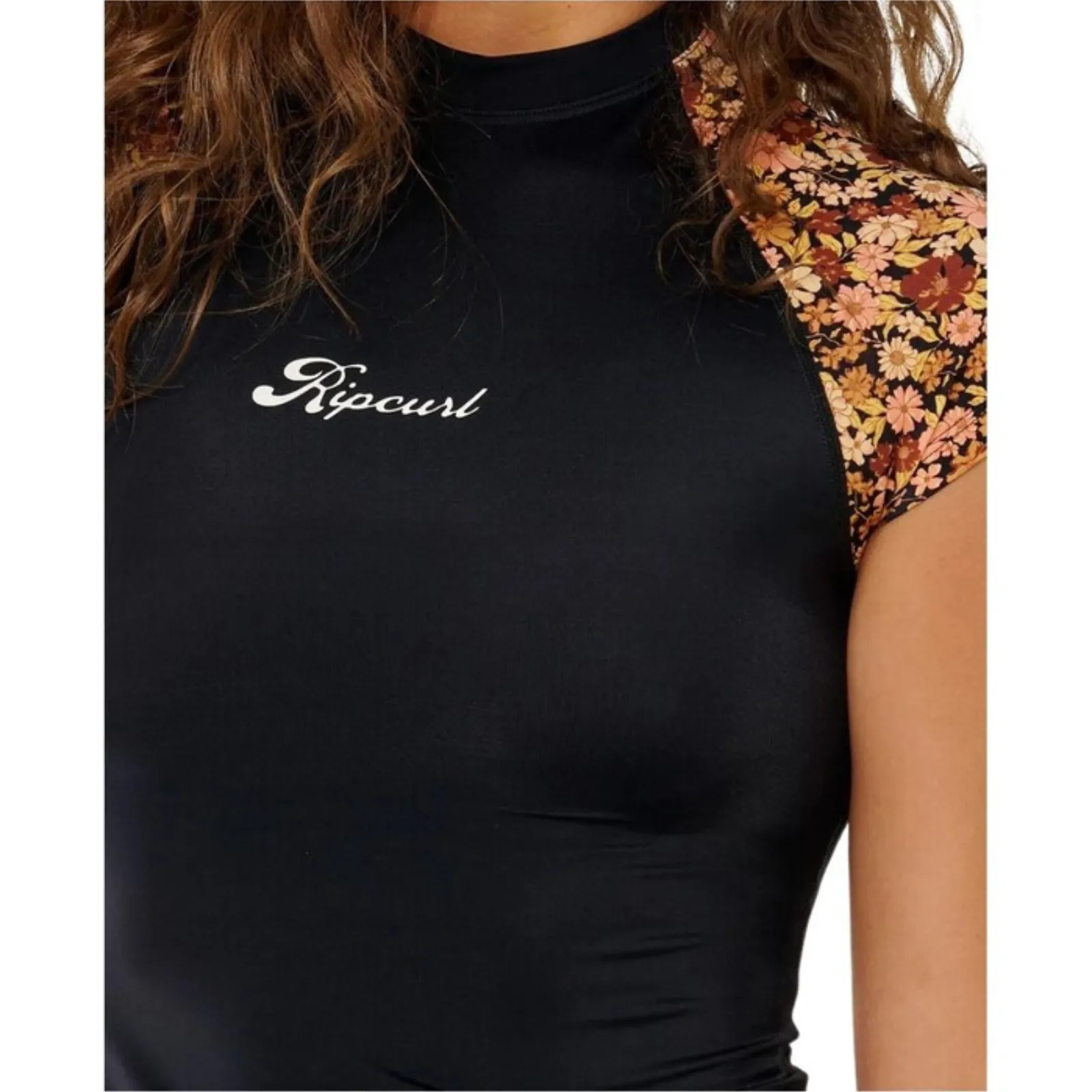 Rip Curl Womens Sea Of Dreams UV Protect Short Sleeve Rash Vest